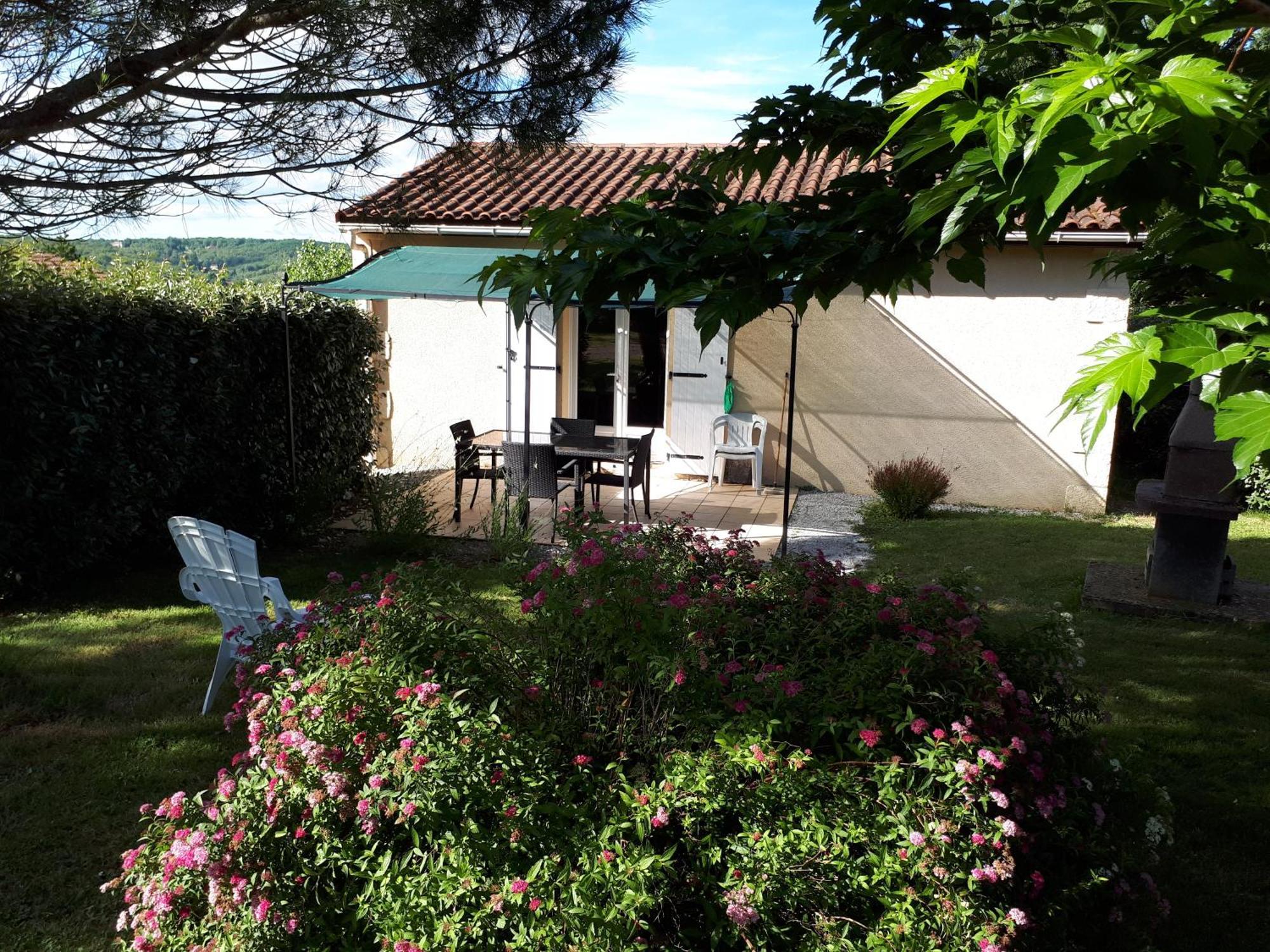 فيلا Le Hameau Des Cardenals Salviac المظهر الخارجي الصورة